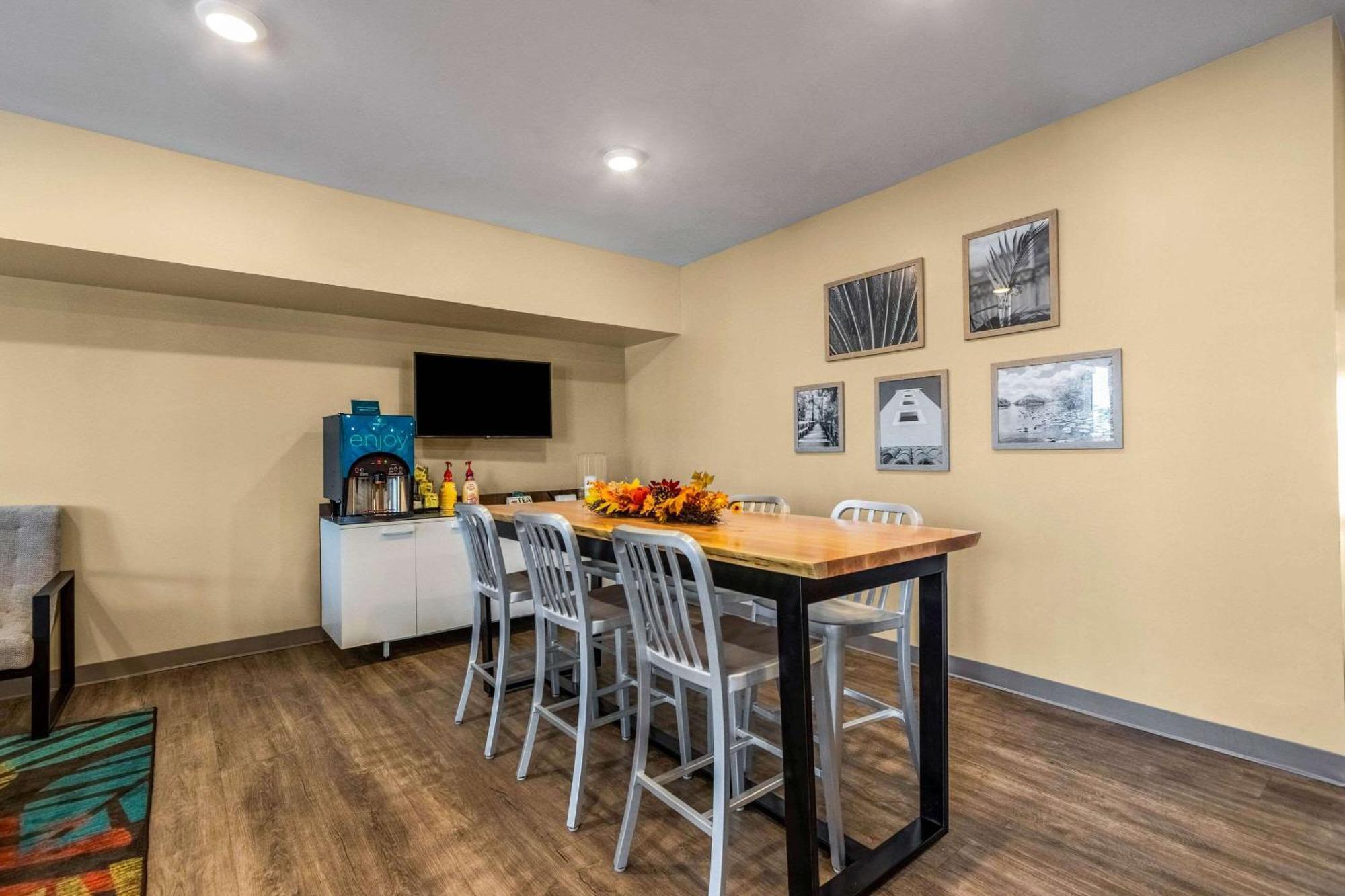 Woodspring Suites Miramar Eksteriør billede