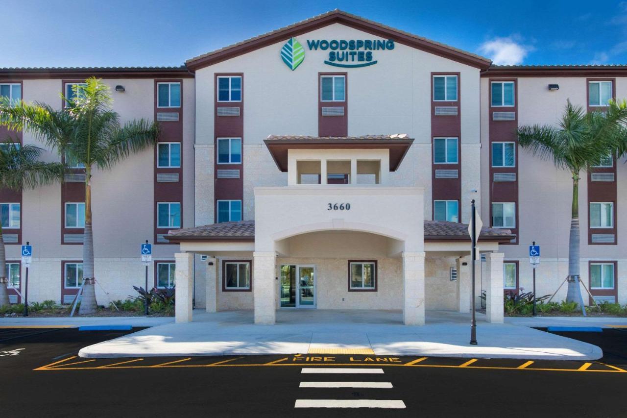 Woodspring Suites Miramar Eksteriør billede